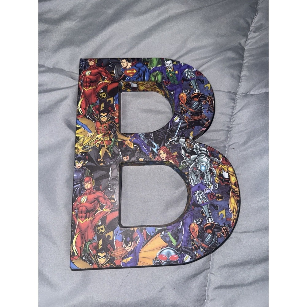 DC Comics Superhero Letter "B" 10 Inch Wall Hanging / Free Standing